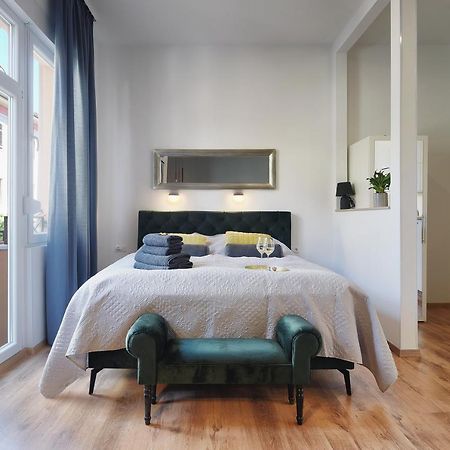 E&F Luxury Apartments Pula Luaran gambar